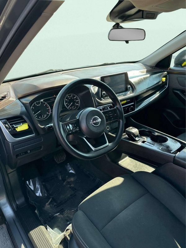 Used 2023 Nissan Rogue S FWD image 17