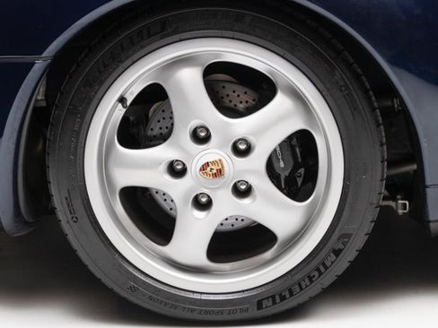 Used 1997 Porsche 911 Carrera RWD image 33