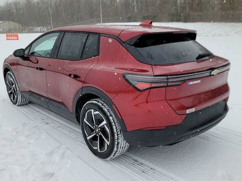 New 2026 Chevrolet Equinox EV LT image 9