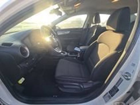 Used 2024 Kia Forte LXS FWD image 16