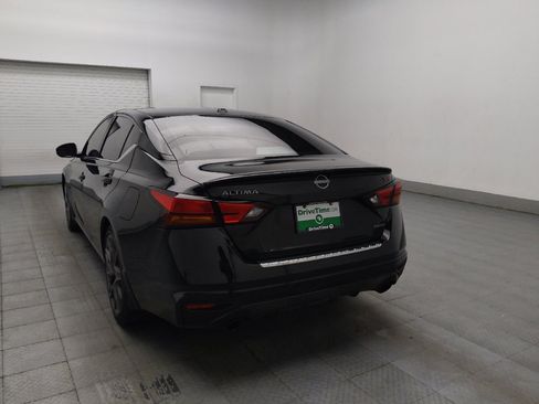 Used 2023 Nissan Altima 2.0 SR FWD image 5