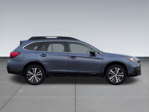 Used 2018 Subaru Outback 2.5i Limited image 7