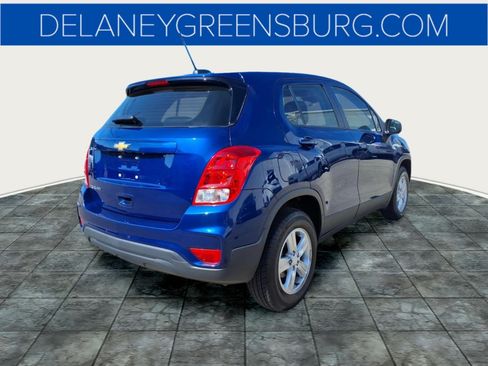 Used 2017 Chevrolet Trax LS AWD/4WD image 3