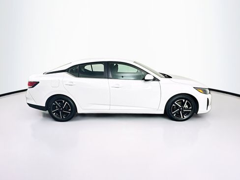 Used 2024 Nissan Sentra SV image 10