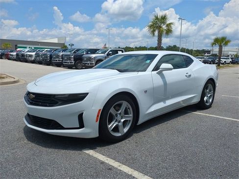 Used 2023 Chevrolet Camaro LT image 8