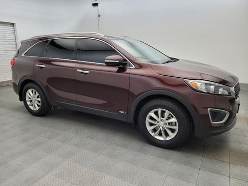 Used 2016 Kia Sorento AWD w/ LX Convenience Package image 11