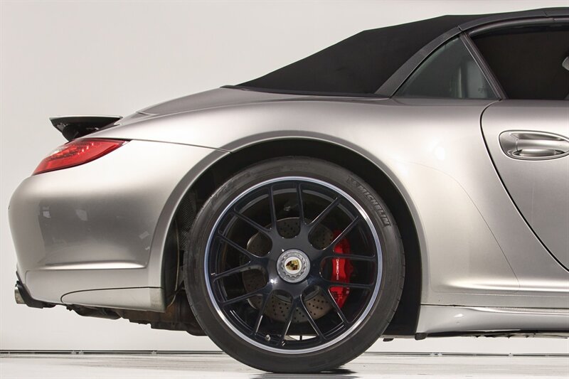 Used 2012 Porsche 911 Carrera 4 GTS AWD/4WD image 16
