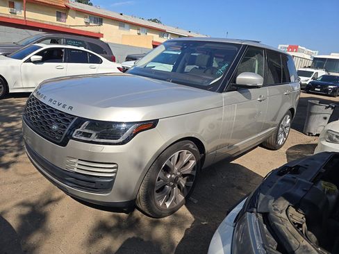 Used 2019 Land Rover Range Rover image 3