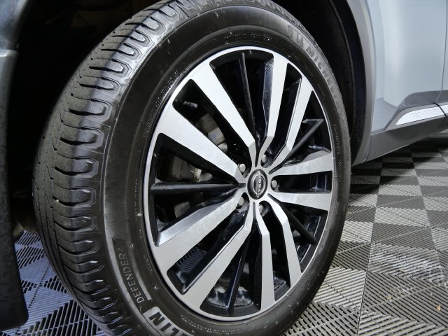 Used 2023 Nissan Pathfinder Platinum AWD/4WD image 9