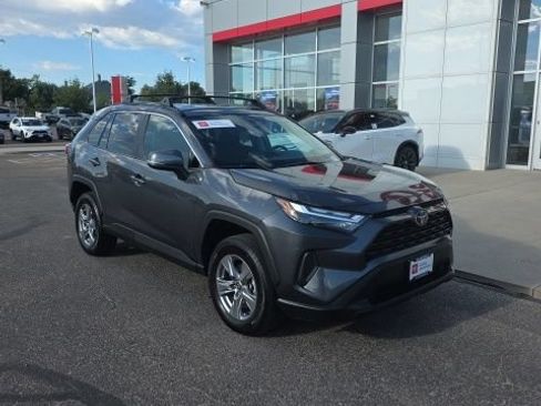 Used 2024 Toyota RAV4 XLE AWD/4WD image 7