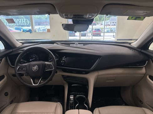 Used 2023 Buick Envision Avenir image 23