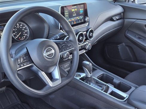 Used 2025 Nissan Sentra SV image 11