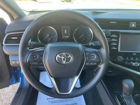 Used 2020 Toyota Camry LE w/ Convenience Package FWD image 15