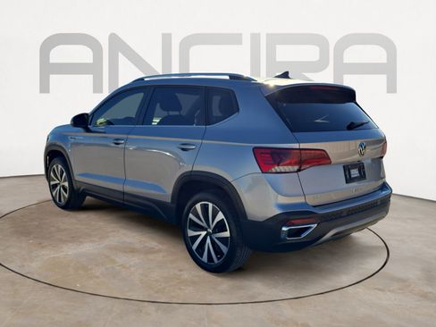 Used 2022 Volkswagen Taos SE image 8