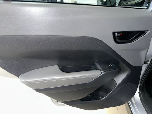 Used 2024 Subaru Crosstrek 2.0i Premium AWD/4WD image 18