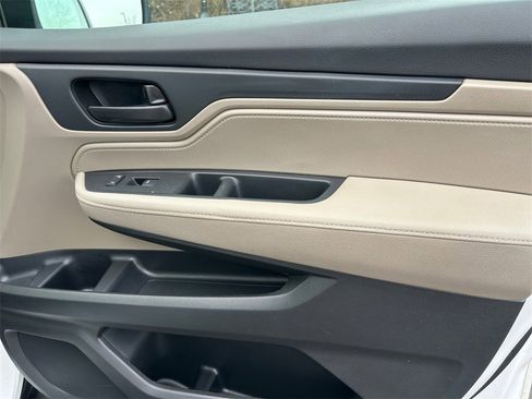 Certified 2024 Honda Odyssey EX-L image 19