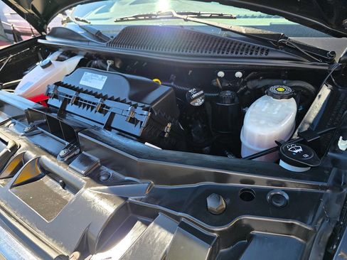 Used 2023 GMC Savana 3500 Extended w/ Driver Convenience Package image 25