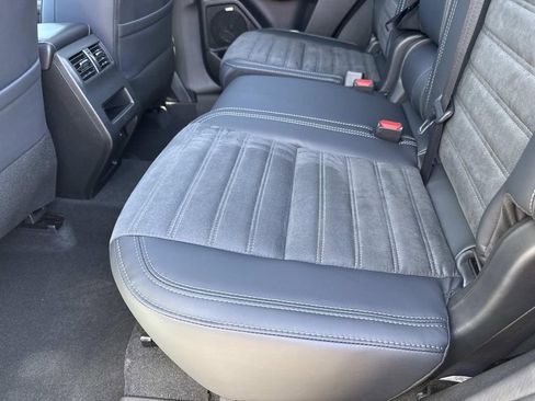 New 2026 Mitsubishi Outlander AWD image 15