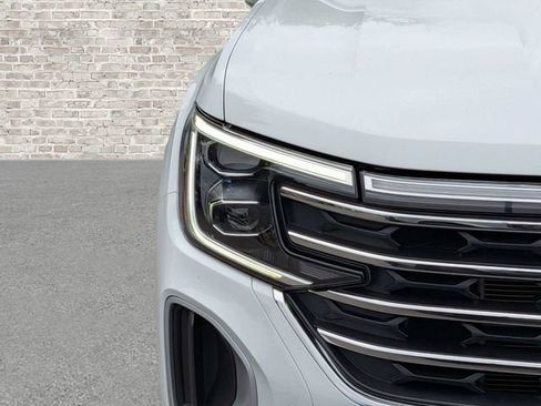 Certified 2025 Volkswagen Atlas SE FWD image 10