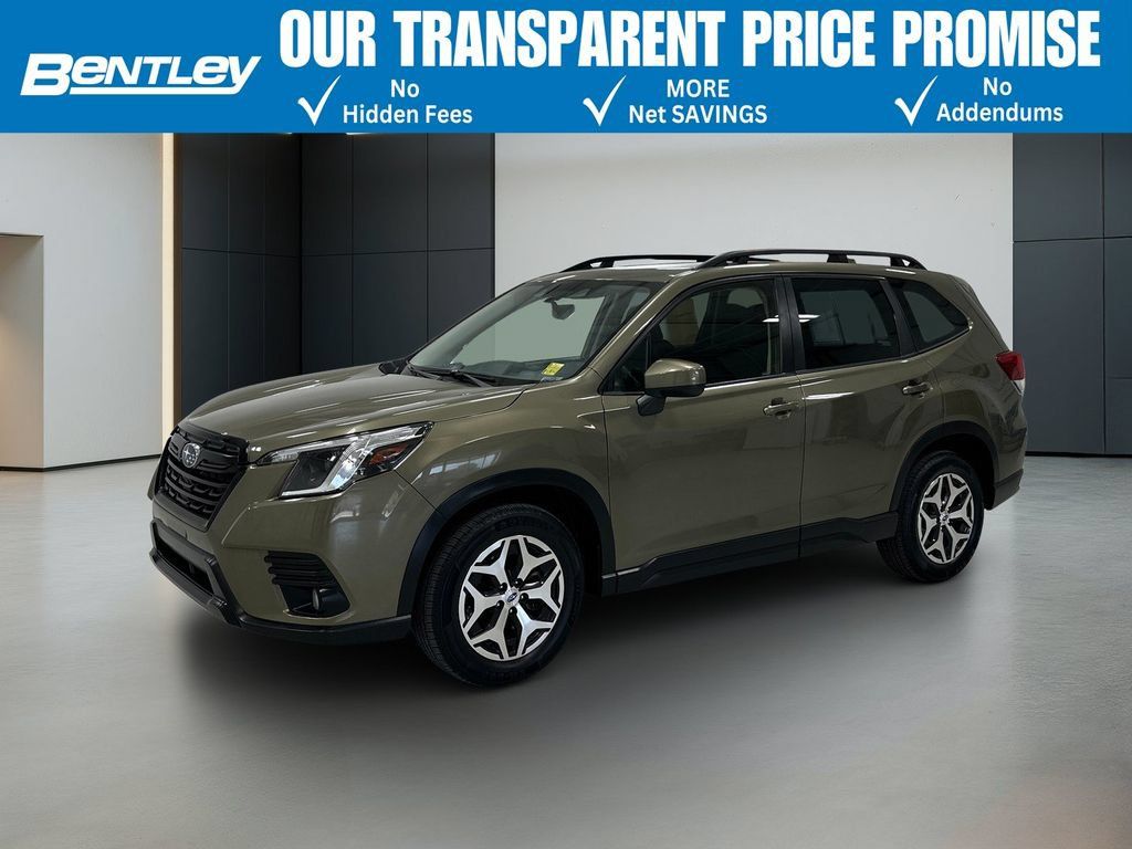 Used 2023 Subaru Forester Premium AWD/4WD image 1