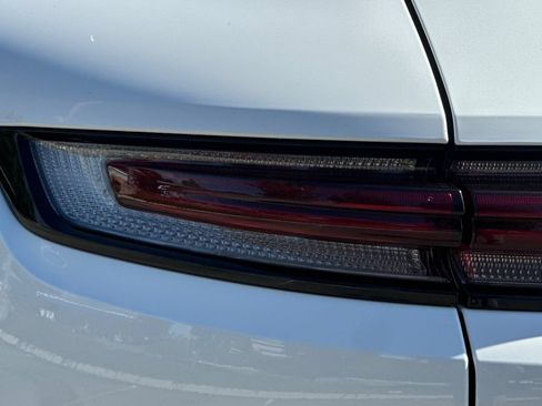Used 2024 Porsche Cayenne AWD/4WD image 49