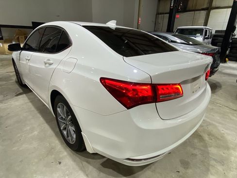 Used 2018 Acura TLX FWD image 17
