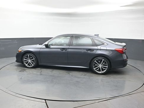 Used 2023 Honda Civic Touring image 4