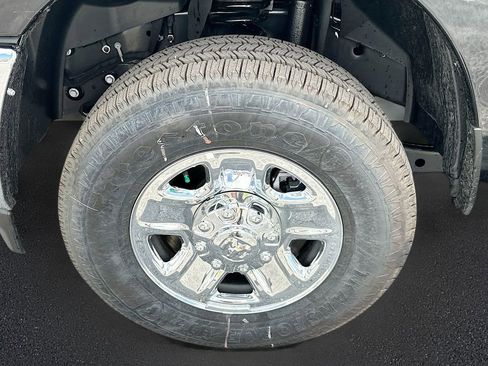New 2025 RAM 2500 Tradesman AWD/4WD image 31