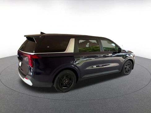 Used 2026 Kia Carnival FWD image 15