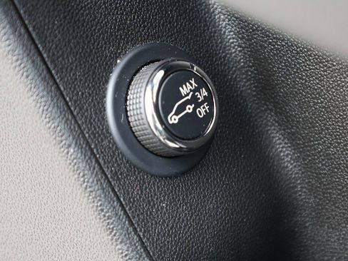 Used 2025 Cadillac XT5 Premium Luxury image 16