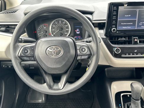 Used 2022 Toyota Corolla LE image 16