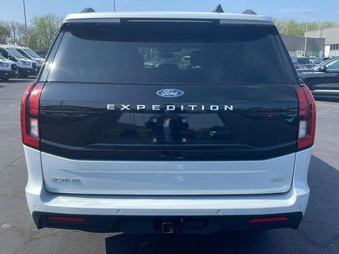Certified 2025 Ford Expedition Max Active AWD/4WD image 4