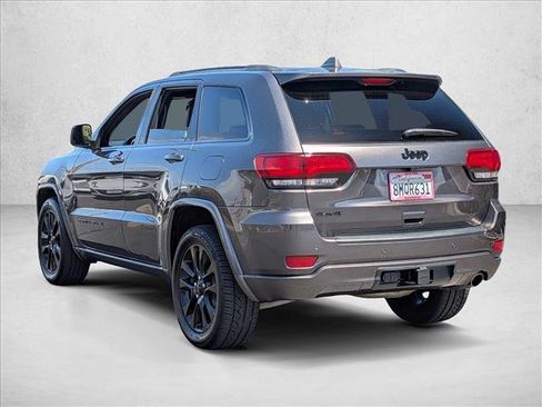 Used 2019 Jeep Grand Cherokee Altitude AWD/4WD image 20