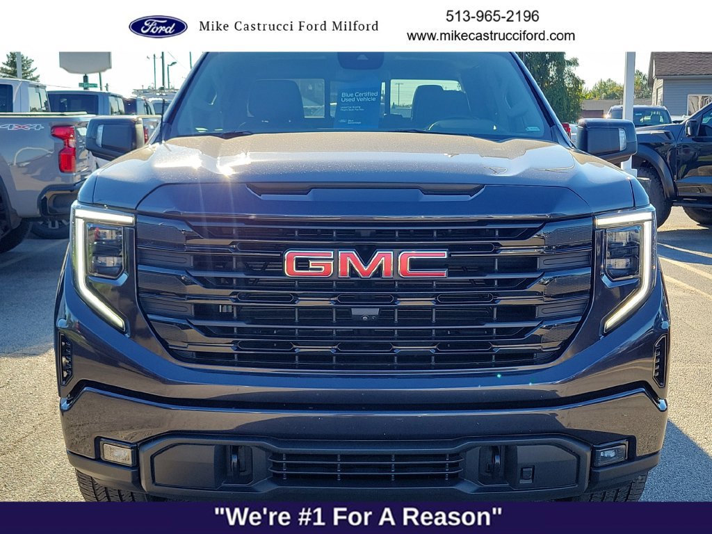Used 2022 GMC Sierra 1500 Elevation w/ Elevation Premium Package AWD/4WD image 8