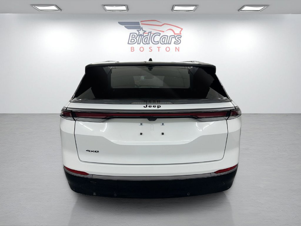 Used 2025 Jeep Wagoneer S Limited AWD/4WD image 5