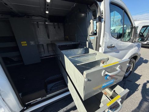 Used 2018 Ford Transit 250 148 Low Roof image 33