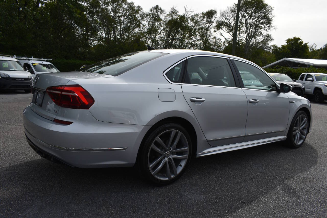 Used 2017 Volkswagen Passat 1.8T R-Line FWD image 3