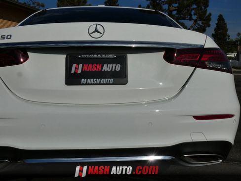 Used 2022 Mercedes-Benz E 350 Sedan image 9