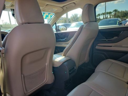 Certified 2023 Lincoln Corsair AWD w/ Equipment Group 101A image 15