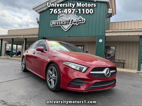 Used 2021 Mercedes-Benz A 220 4MATIC w/ AMG Line image 1