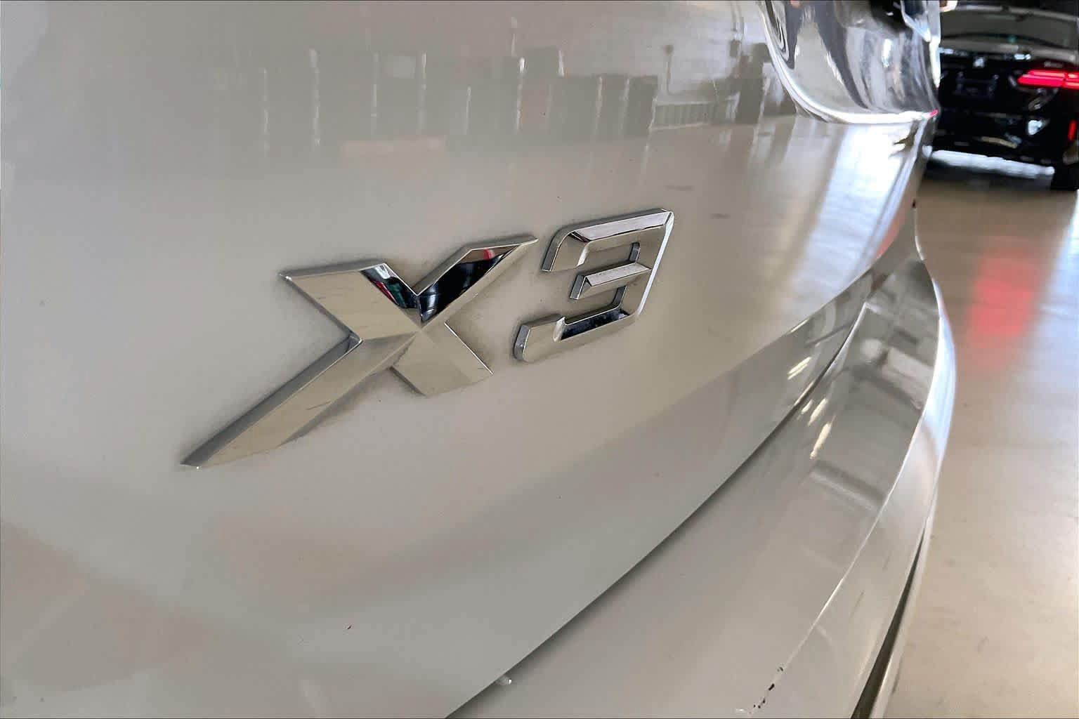 Used 2021 BMW X3 sDrive30i w/ Convenience Package (ZC2) RWD image 9