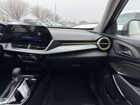 Used 2024 Chevrolet Trax LT w/ Driver Confidence Package image 12