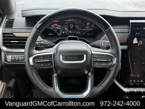 New 2026 GMC Acadia Denali Ultimate w/ LPO, Floor Liner Package AWD/4WD image 12