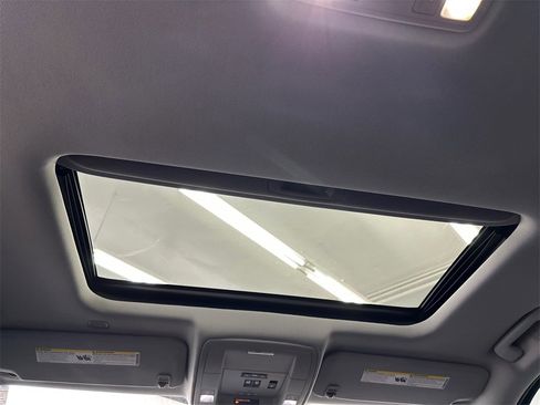 Used 2018 GMC Sierra 1500 Denali w/ Denali Ultimate Package image 23