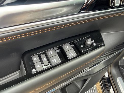 New 2026 Jeep Grand Wagoneer Summit AWD/4WD image 20
