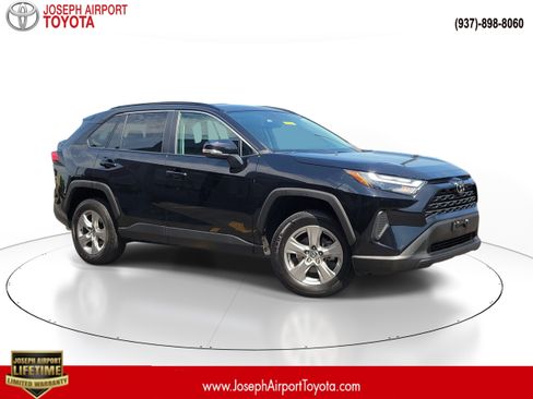 Used 2024 Toyota RAV4 XLE AWD/4WD image 1