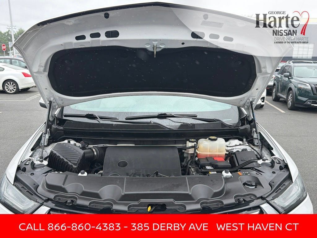 Used 2023 Chevrolet Traverse Premier AWD/4WD image 34