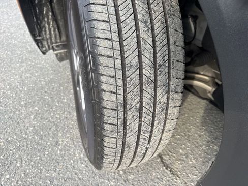 Used 2022 Ford Mustang Mach-E Select image 28