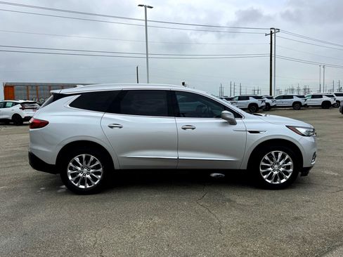 Used 2018 Buick Enclave Premium FWD image 5