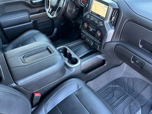 Used 2021 Chevrolet Silverado 3500 LTZ w/ LTZ Premium Package image 15